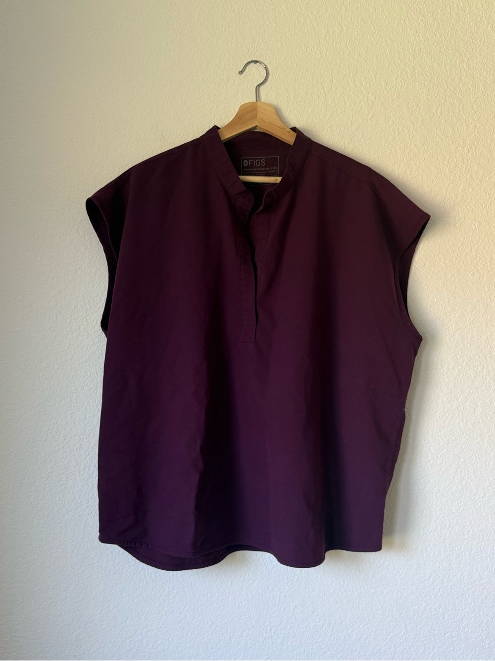 Figs Rafaela Scrub Top in Size XXL